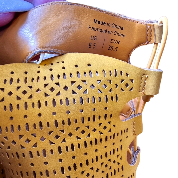 K Studio Slip-On Cut Out Sandals with Heels. - Picture 6 of 9